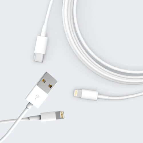 cables lightning a usb y usb-c en fondo blanco original para iphone